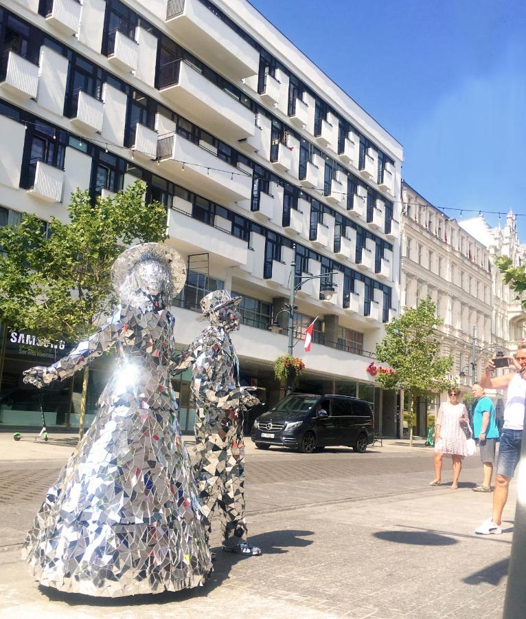 Apartament I Love Piotrkowska Z Wielkim Lustrem, Balkonem I Klimatyzacja Łódź Esterno foto